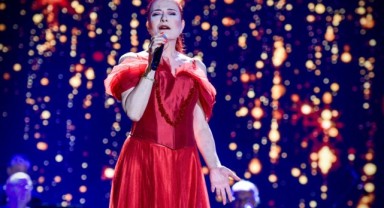 İEF’te Candan Erçetin rüzgârı