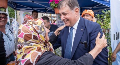 İzmir’de emekliler unutulmuyor