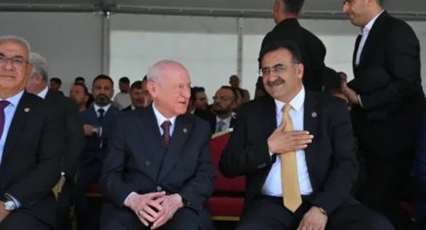 Malazgirt Etkinliğinde MHP-DEM Parti Teması! Bahçeli'ye Teşekkür Etti
