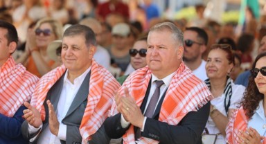 Urla’nın 2 bin 600 yıllık Bağ Bozumu Şenliği başladı