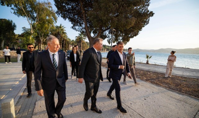 Başkan Tugay, “Urla Bağ Yolu’nu dünyadaki herkes tanımalı”