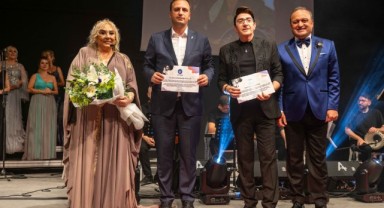 Bornova’da Sanat Güneşi’ne vefa