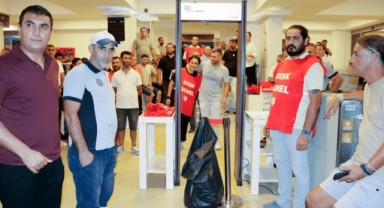 Buca'da işgal eylemi sürüyor! Karşıyaka'da da işçiler iş bıraktı