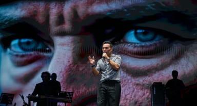 Çim Konserleri’nde Mustafa Sandal coşkusu