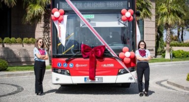 Kadın şoförlerin kullandığı bu otobüsler enerjisini rüzgar ve güneşten alacak