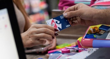Kırtasiye desteği, hem velilere hem esnafa nefes aldırdı