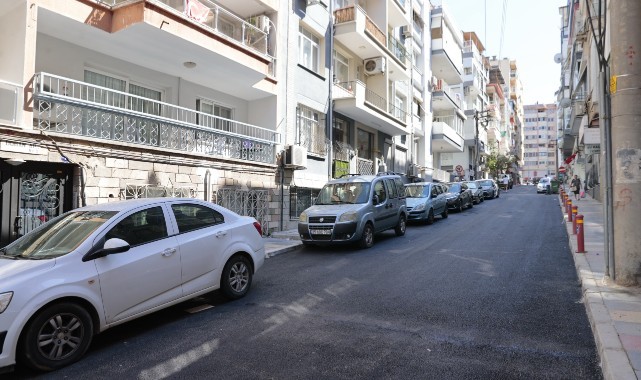 Konak’ta asfalt seferberliği devam ediyor