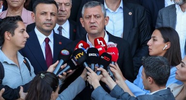Özgür Özel'den, Erdoğan'a 'Boeing alımı' yanıtı: 'Canlı yayında Trump'a ayarı ver, seni karşılayıp elini sıkacağım!'
