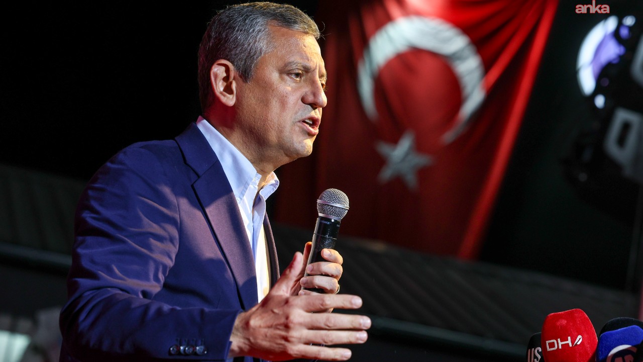 Özgür Özel: Mansur Başkan gibi namus timsaline laf atıyorlar