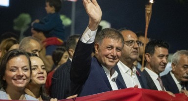 Şehitlere saygı için sessiz fener alayı