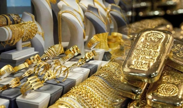 Altın Uçtu! Rekor Üstüne Rekor Geliyor: Kapalıçarşı'da Gram 5700 Liraya Dayandı