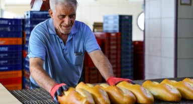 Askıda Ekmek Projesi İle Karabağlar ‘da Dayanışma Büyüyor