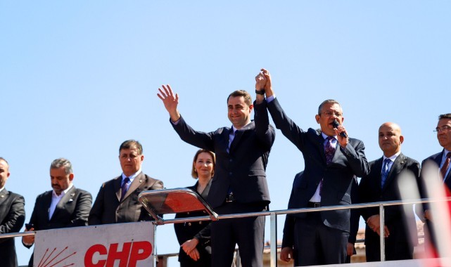 CHP İzmir’de Kongre Öncesi Flaş Gelişme