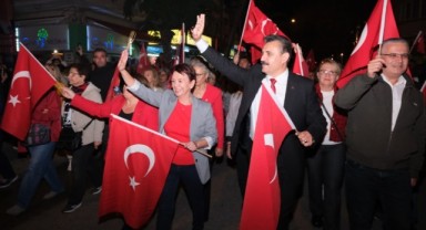 Dikili’de Cumhuriyet Bayramı Coşkusu