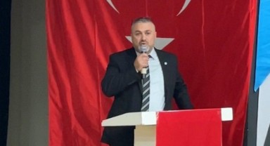 Ebubekir Çelik İYİ Parti Bayraklı İlçe Başkanlığı'nda Güven Tazeledi