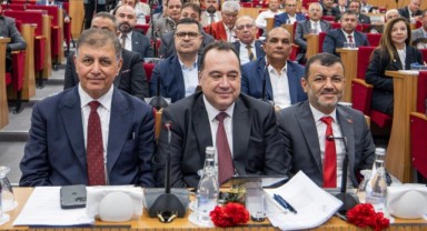 Ege Belediyeler Birliği üyeleri İzmir’de toplandı