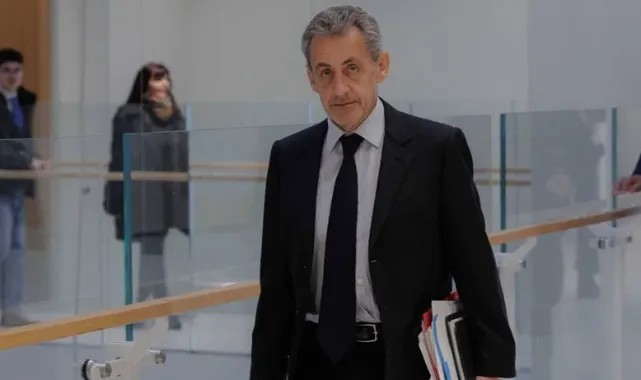 Eski Fransa Cumhurbaşkanı Nicolas Sarkozy Yarın Hapse Girecek