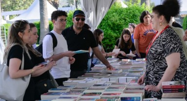 İZKİTAP ve İzmir Uluslararası Edebiyat Festivali başlıyor