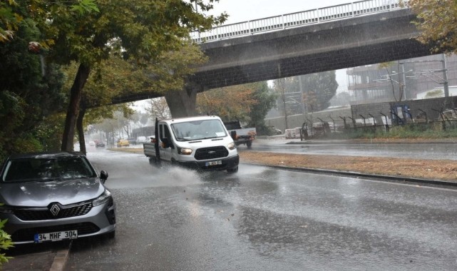 İzmir için sağanak yağmur uyarısı