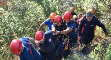 İzmir İtfaiyesi’nden Balçova Terapi Ormanları’nda kurtarma operasyonu