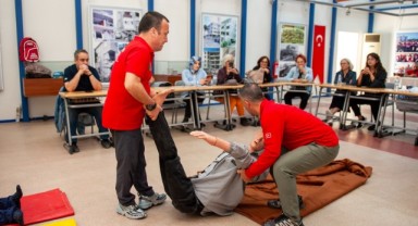 Karşıyaka Afet Gönüllüleri’nde 2. dönem kayıtları başladı
