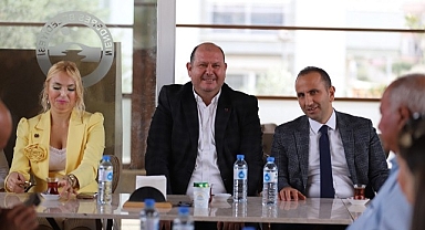 Menderes'te Muhtarlar Günü Kutlandı