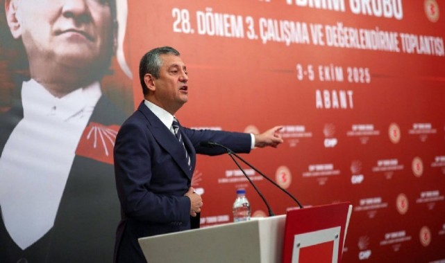 Özgür Özel: Kooperatifçilikten belediye başkanı, il başkanının tutuklu olduğu nerede görülmüş