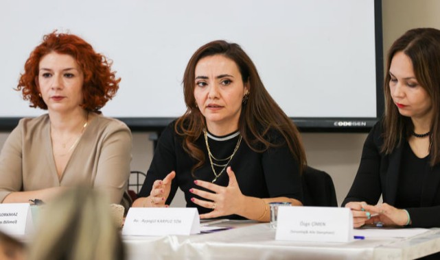 Buca’da Türk dizilerinde romantize edilen şiddet tartışıldı