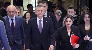 CHP’de kritik toplantıda değişim sinyali: Bazı isimlerle yollar ayrılacak