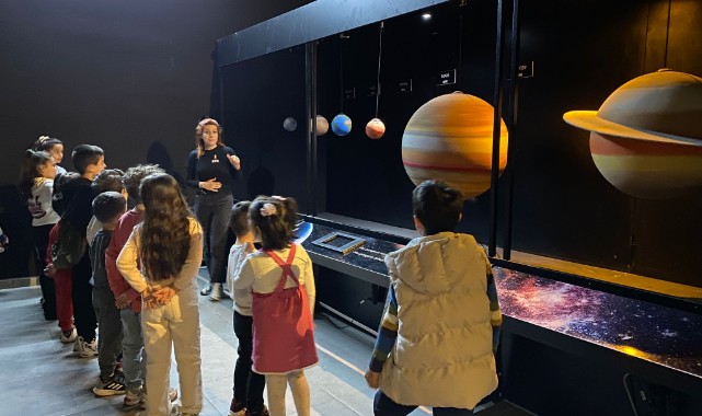 Çiğli’de Miniklerin Uzay Yolculuğu