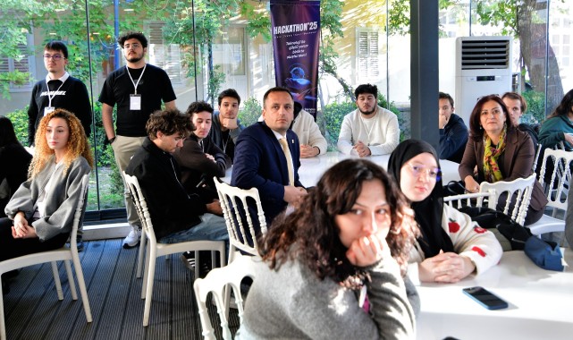 Genç beyinler afetlere dirençli Bornova için kod yazdı