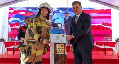 İzmir’in yeni itfaiye memurları göreve hazır