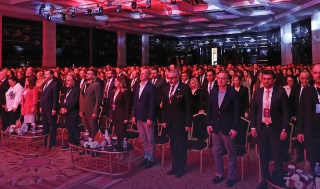 Tarhan Koleji Etimesgut Kampüsü SES 2025 Eğitim Sempozyumunda Tam Kadro Yerini Aldı