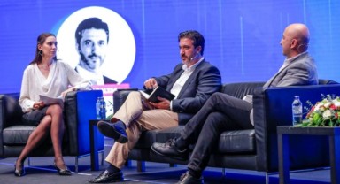 Teknoloji ve İnovasyon Zirvesi’nde söz uzmanların: “Yapay zekayla insanlık tarihini değiştirecek muazzam eşik aşıldı”