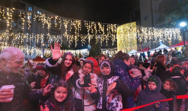 Balçova’da Yeni Yıl Etkinlikleri Yoğun Katılımla Sürüyor