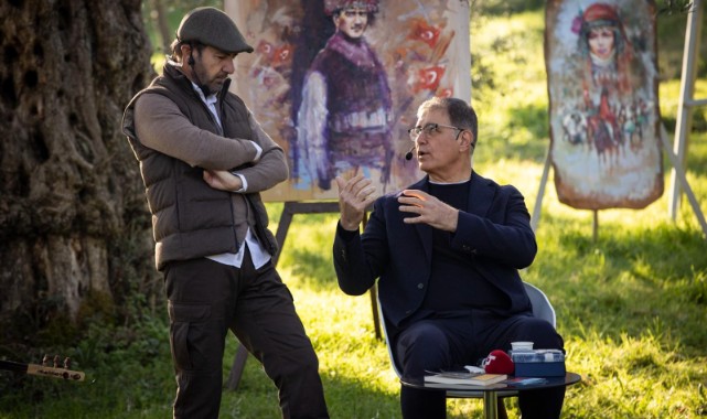 Başkan Tugay’dan Durbay’a şiirle destek 