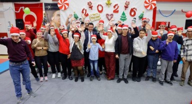 Bayraklı Belediyesi Özel Sporcularla 2026’yı Karşıladı