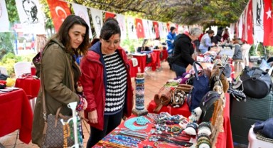 Bornova’da Yılbaşı Hediyelik Eşya Günleri