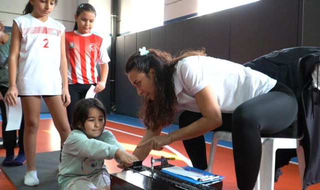 Büyükşehir’in sportif yetenek ölçümü İzmir’e yayılıyor