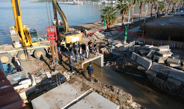 Foça’da 30 Yıllık Yağmur Suyu Ve Altyapı Sorunları Çözüme Kavuşuyor