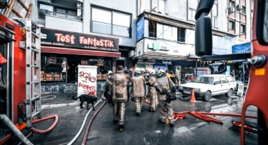 İş hanını alevler sardı, itfaiye 12 kişiyi kurtardı