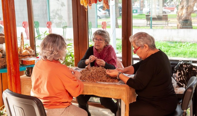 Karşıyaka’da yerel tohum bereketi