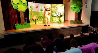 Bornova’da Yarıyıl Tatili Tiyatroyla Şenleniyor