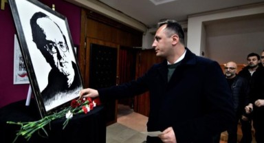 Bornova’dan aydınlanma yemini: “Uğur Mumcu’nun kalemi yerde değil”