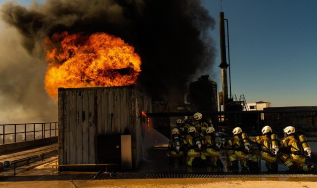 İzmir Büyükşehir Belediyesi’nden itfaiyeye güç takviyesi