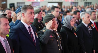 İzmir’in şehitleri Fethi Sekin ve Musa Can unutulmadı