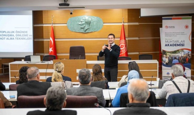 İzmirli muhtarlar Bornova Muhtarlar Akademisi’nde buluştu