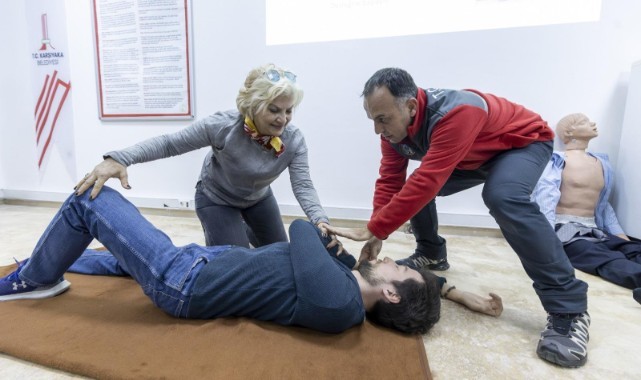 Karşıyaka Afet Gönüllüleri’nde 3. dönem başlıyor!