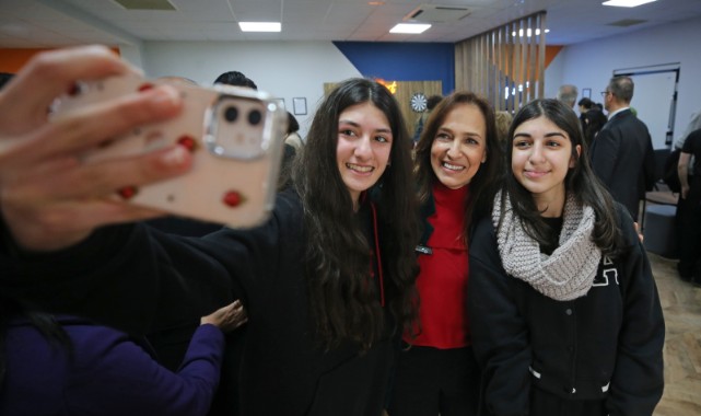 Karşıyaka’da coşkulu açılış: ‘Genç Yaka’ hizmete sunuldu!