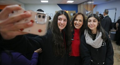 Karşıyaka’da coşkulu açılış: ‘Genç Yaka’ hizmete sunuldu!